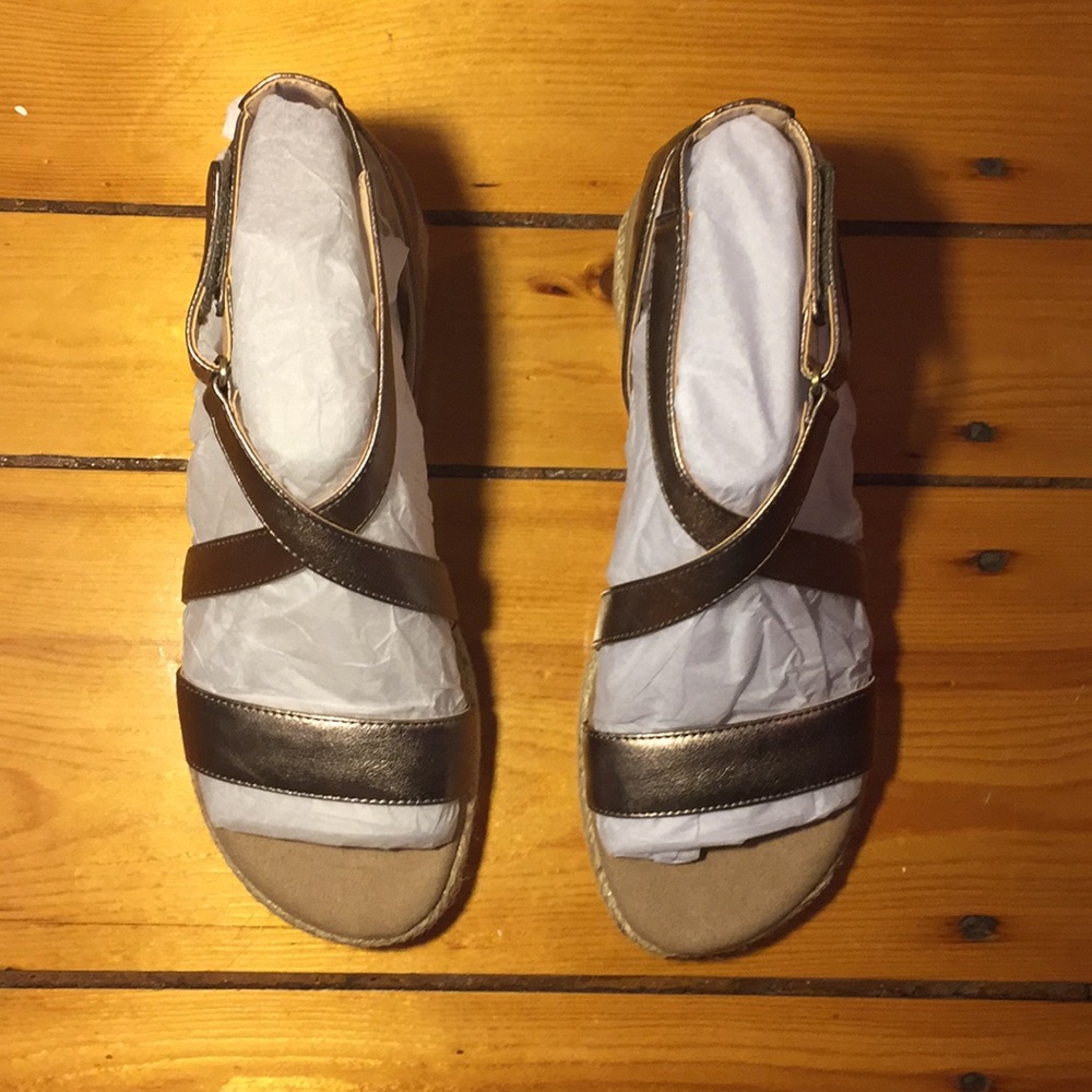 Adrienne Vittadini Metallic Sandals